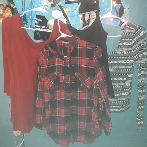 Dress and causal shirt bundle - Picture 2 of 5